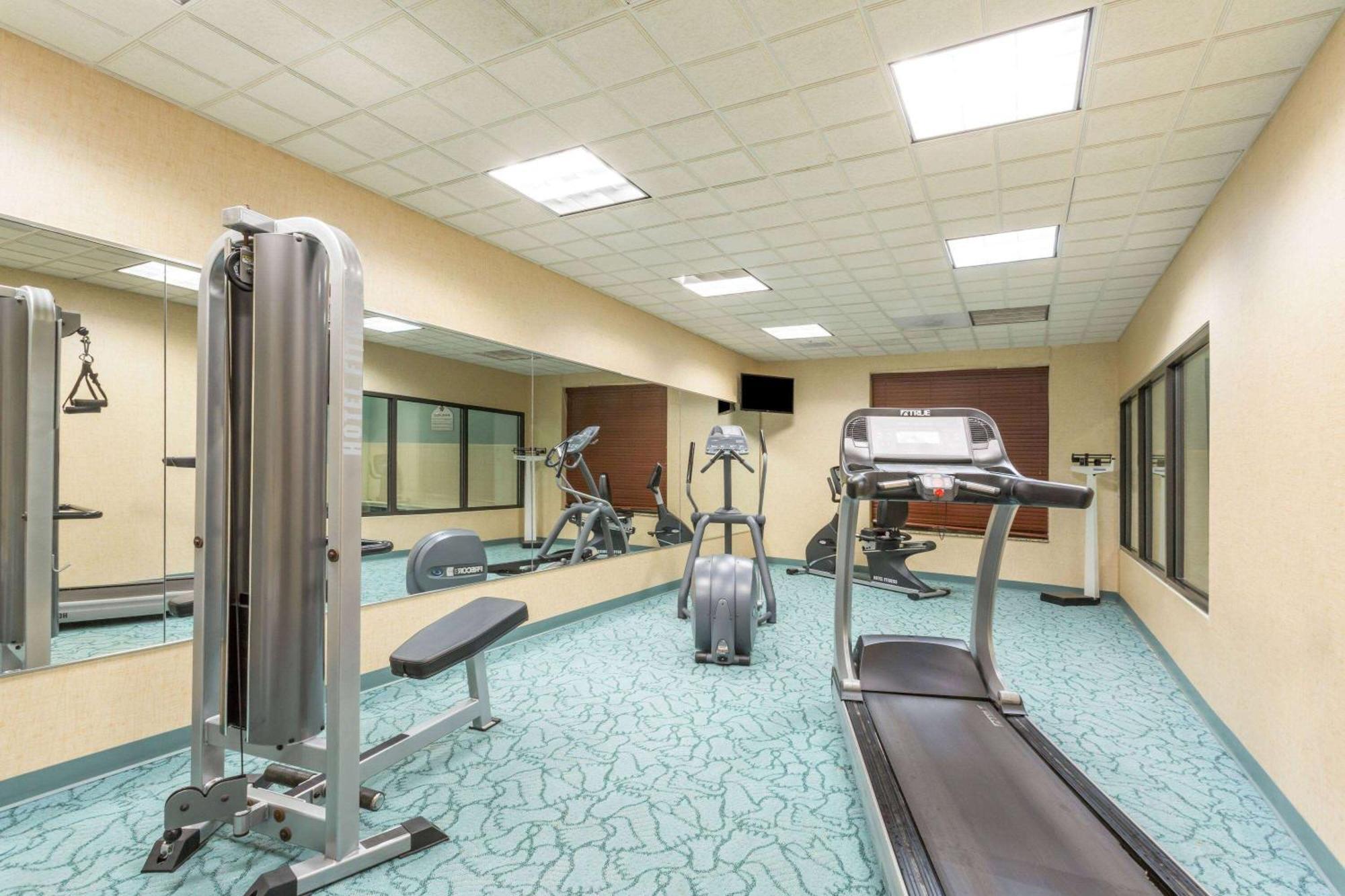 Wingate By Wyndham Richmond Short Pump Hotel Ngoại thất bức ảnh